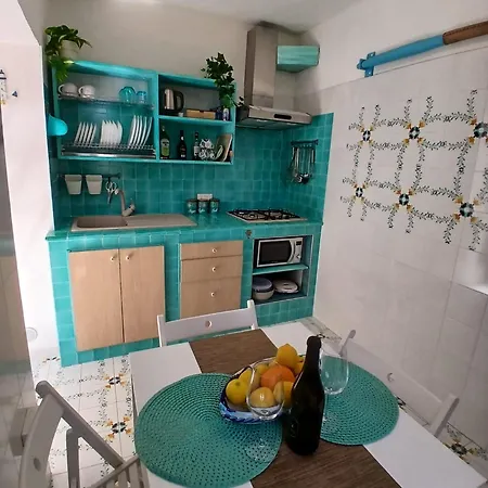 Vakantiehuis L'angolo Vacation Nerano