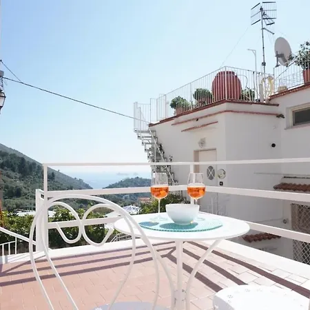 L'angolo Vacation Holiday home
